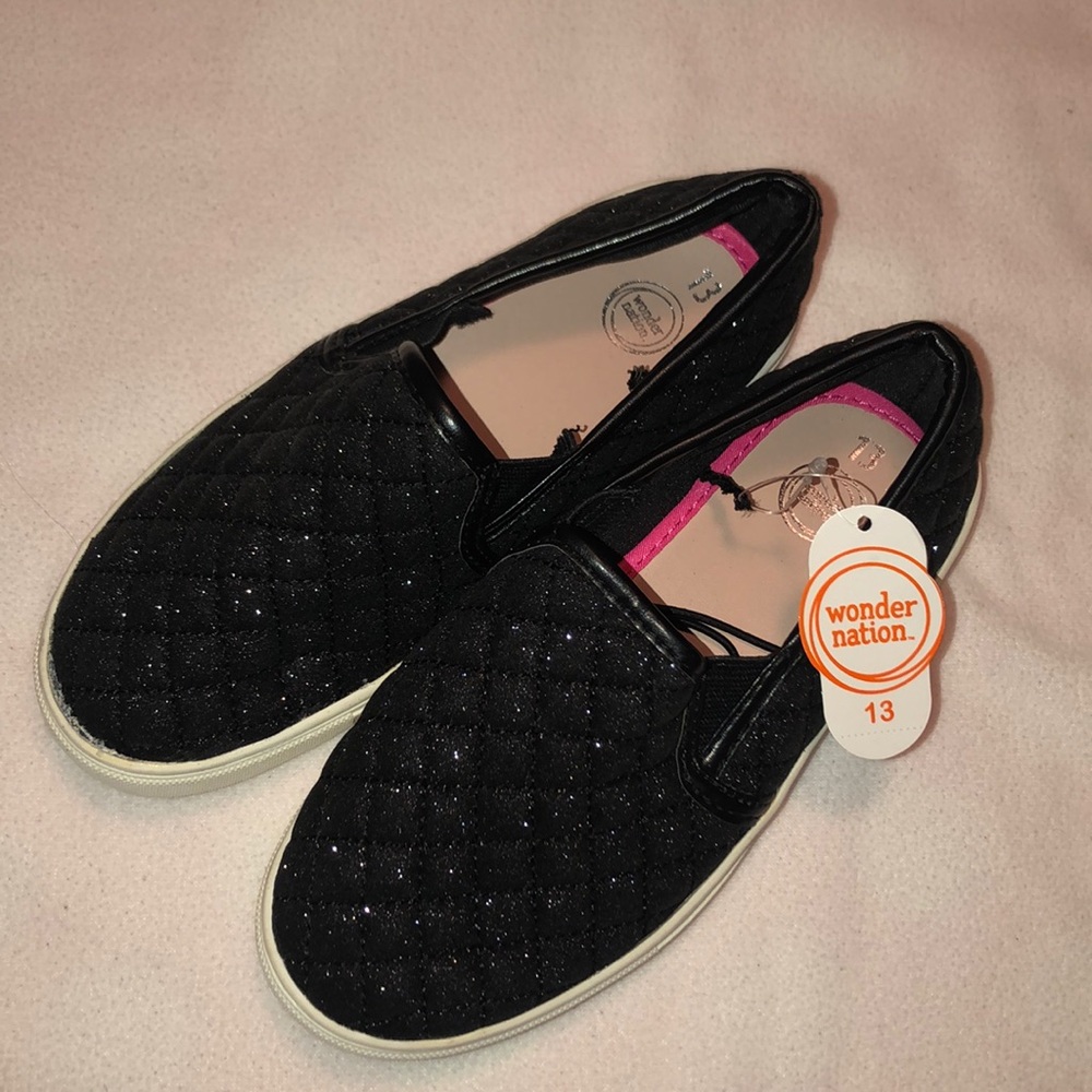 Girls casual shoes